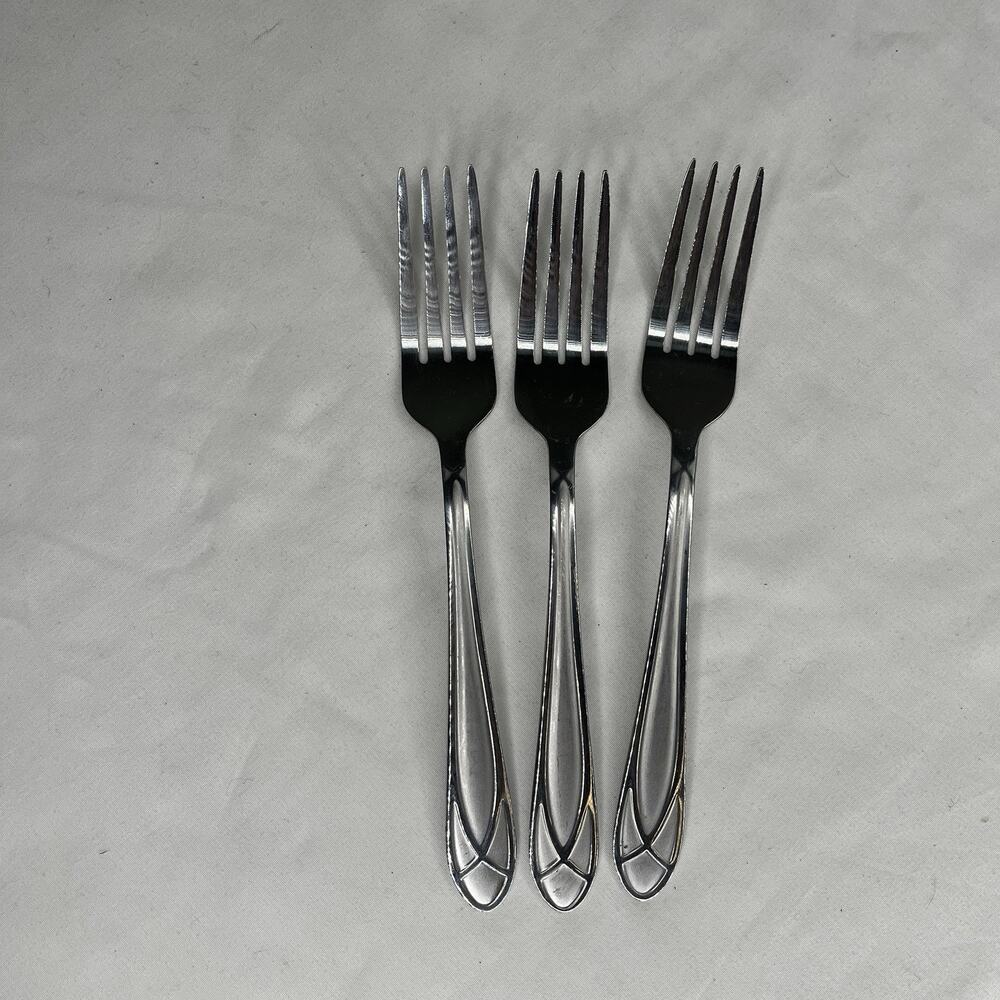 Pfaltzgraff Mirage Frost Stainless steel 18/10 Dinner Forks Set Of 3, 7-3/4inch